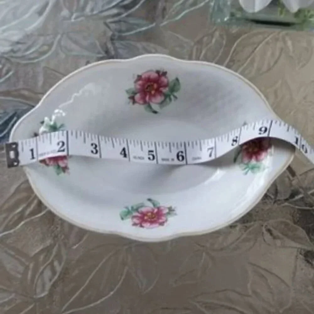 Set of two vintage kitchen dishes